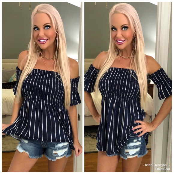 💕LAST 1! 💕Navy/White Off Shoulder Smocked Tunic! - Picture 4 of 7